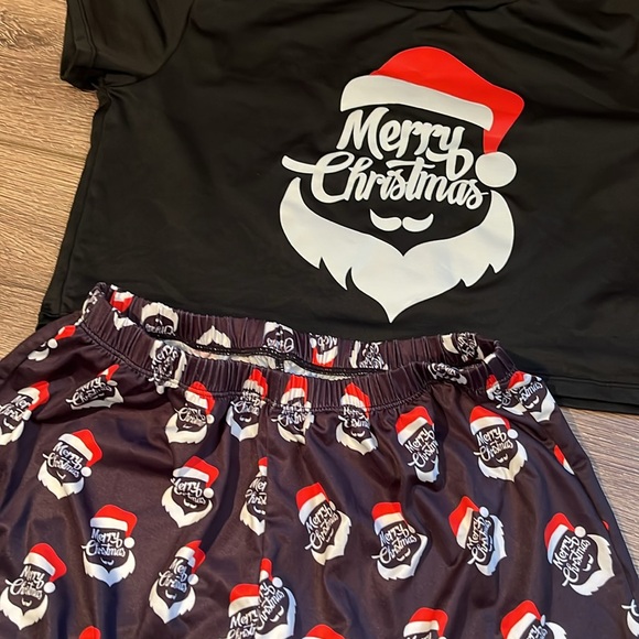 Santa Sleep Set - Picture 3 of 5